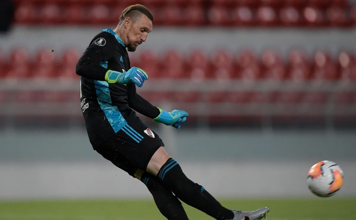 El representante de Franco Armani confirmó que el arquero se va a quedar en River y que buscará extender su contrato hasta diciembre de 2023.