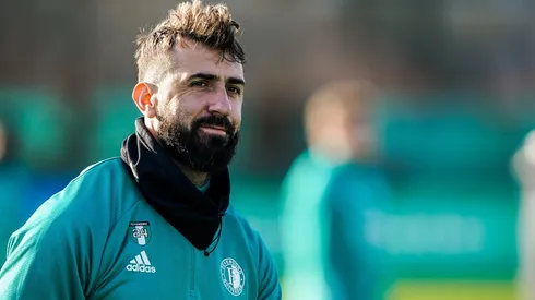 Robin Van Persie es ayudante de campo en Feyenoord y elogió a Lucas Pratto, dijo que ya conoce sus movimientos porque vio la final en Madrid entre River y Boca.