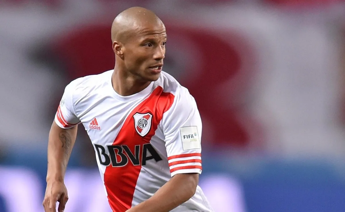 Carlos Sánchez cambió de club en Uruguay.