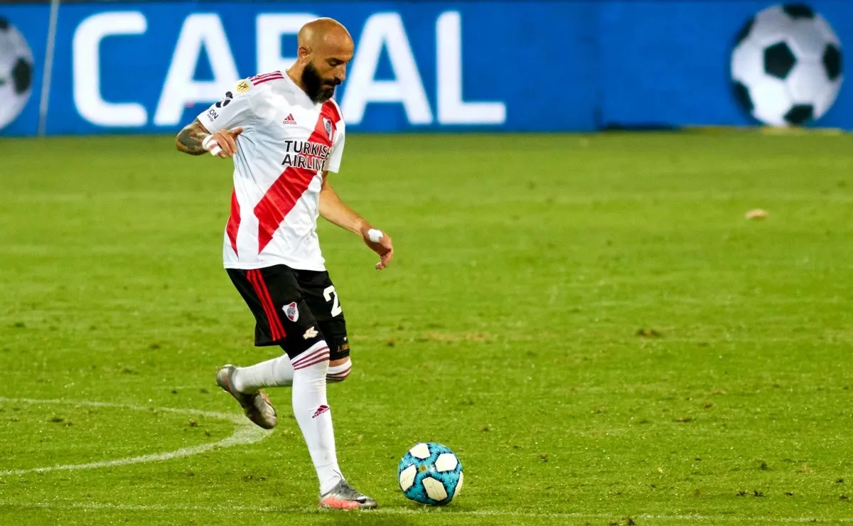 Javier Pinola es pretendido por Rosario Central, el marcador central jugó en el Canalla entre 2015 y 2017 y luego llegó a River donde ganó cinco títulos.