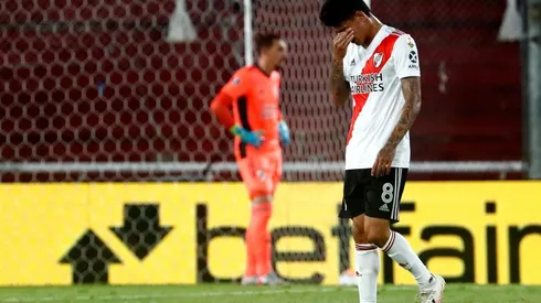 Jorge Carrascal se fue expulsado tras una dura entrada en River ante Palmeiras por la semifinal de la Copa Libertadores.