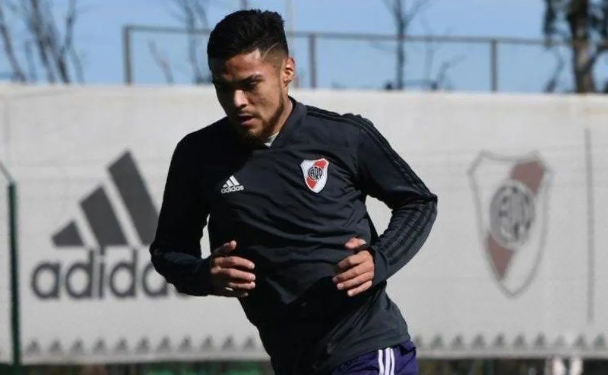 Paulo Díaz sigue recuperándose de una sinovitis de cadera derecha