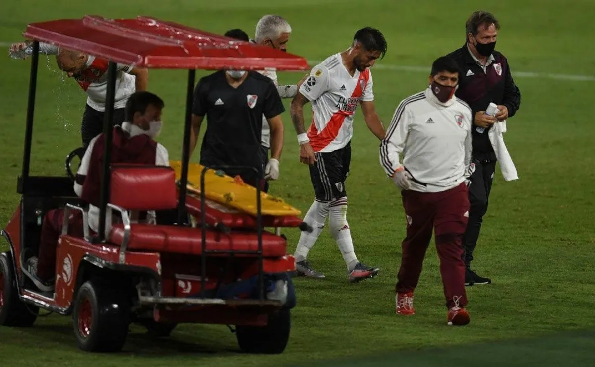Milton Casco se retira lesionado y River ya no tenía más cambios