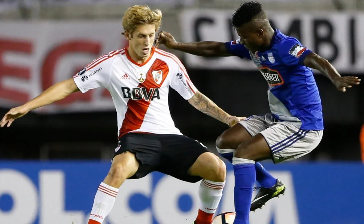 Iván Rossi sigue entrenando en River pero apartado del plantel profesional y busca salir al fútbol del extranjero para tener continuidad.