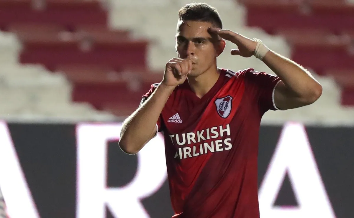 Rafael Santos Borré convirtió tres goles ante Nacional en la revancha de los cuartos de final de la Copa Libertadores y rompió la sequía de siete partidos sin marcar.