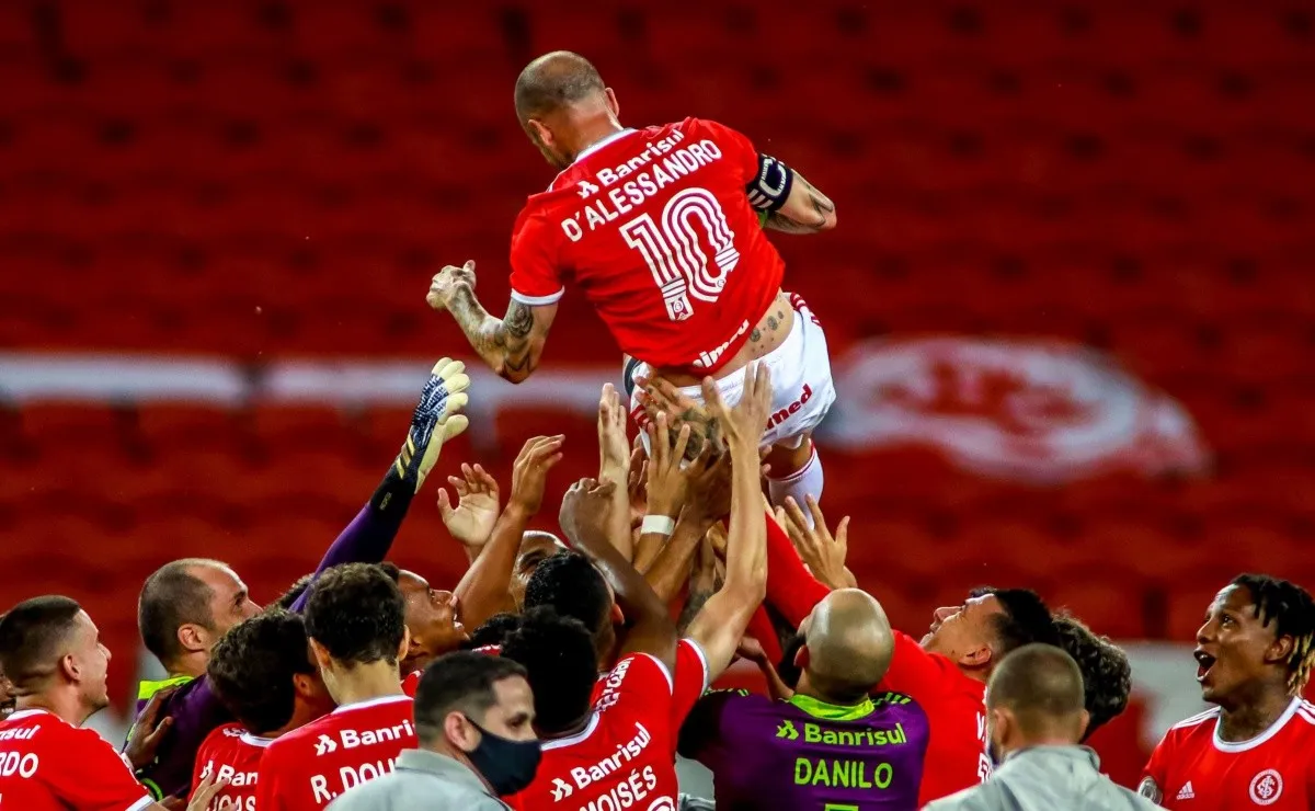 Andrés D'Alessandro jugó su último partido en Internacional de Porto Alegre