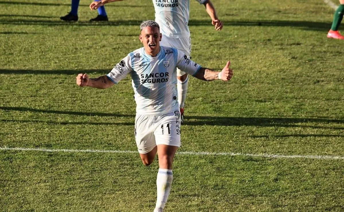 Enzo Copetti marcó 4 goles en los últimos 3 partidos oficiales