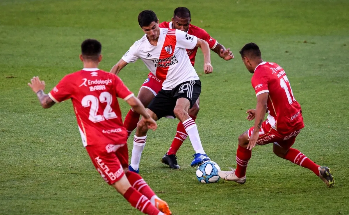 River abre la Zona Campeonato contra Argentinos Juniors a partir de las 19.20 horas en el Estadio Libertadores de América. Busca su sexto triunfo consecutivo.