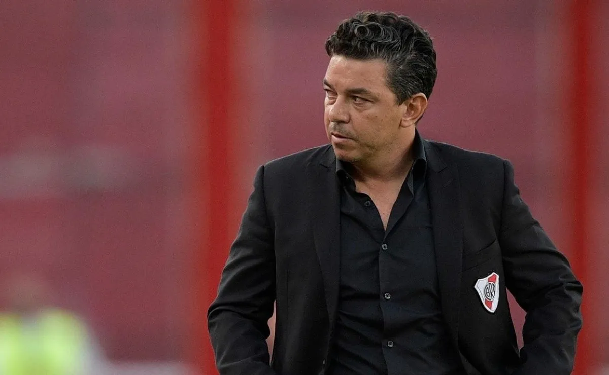 El entrenador le dio el domingo libre a los jugadores y ya comienza a definir el equipo que pondrá ante Nacional por la Copa Libertadores el próximo jueves.