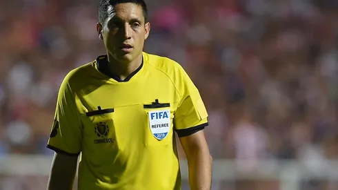 Jesús Valenzuela será el árbitro entre River y Paranaense en el estadio de Independiente