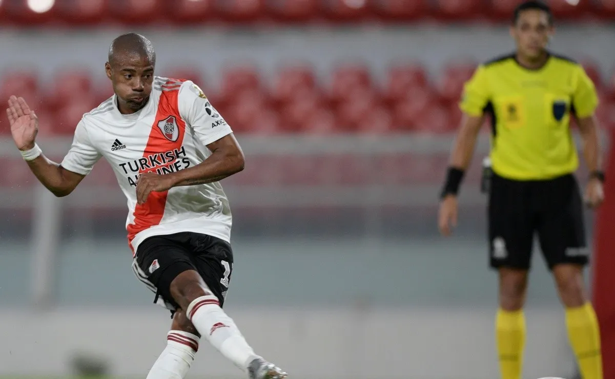 Nicolás De La Cruz falló los tres penales que ejecutó en River