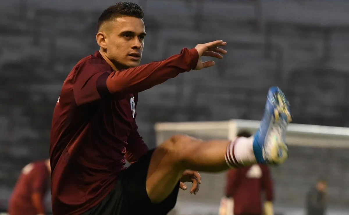 Marcelo Daniel Gallardo dio la lista de concentrados para el cruce ante Atlético Paranaense por los octavos de final de la Copa Libertadores.