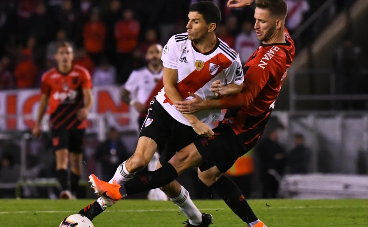 El último antecedente entre ambos equipo es el de la Recopa Sudamericana 2019 en la cual el Más Grande se impuso por 3 a 1 en el global y obtuvo un nuevo título internacional.