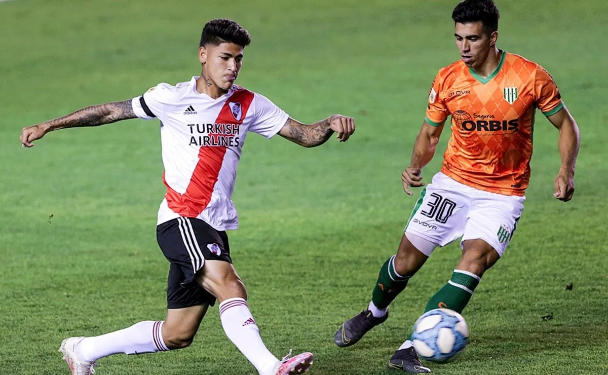 Jorge Carrascal mostró su calidad en su estadía en el campo de juego, aunque cometió un error que derivó en una expulsión totalmente evitable.