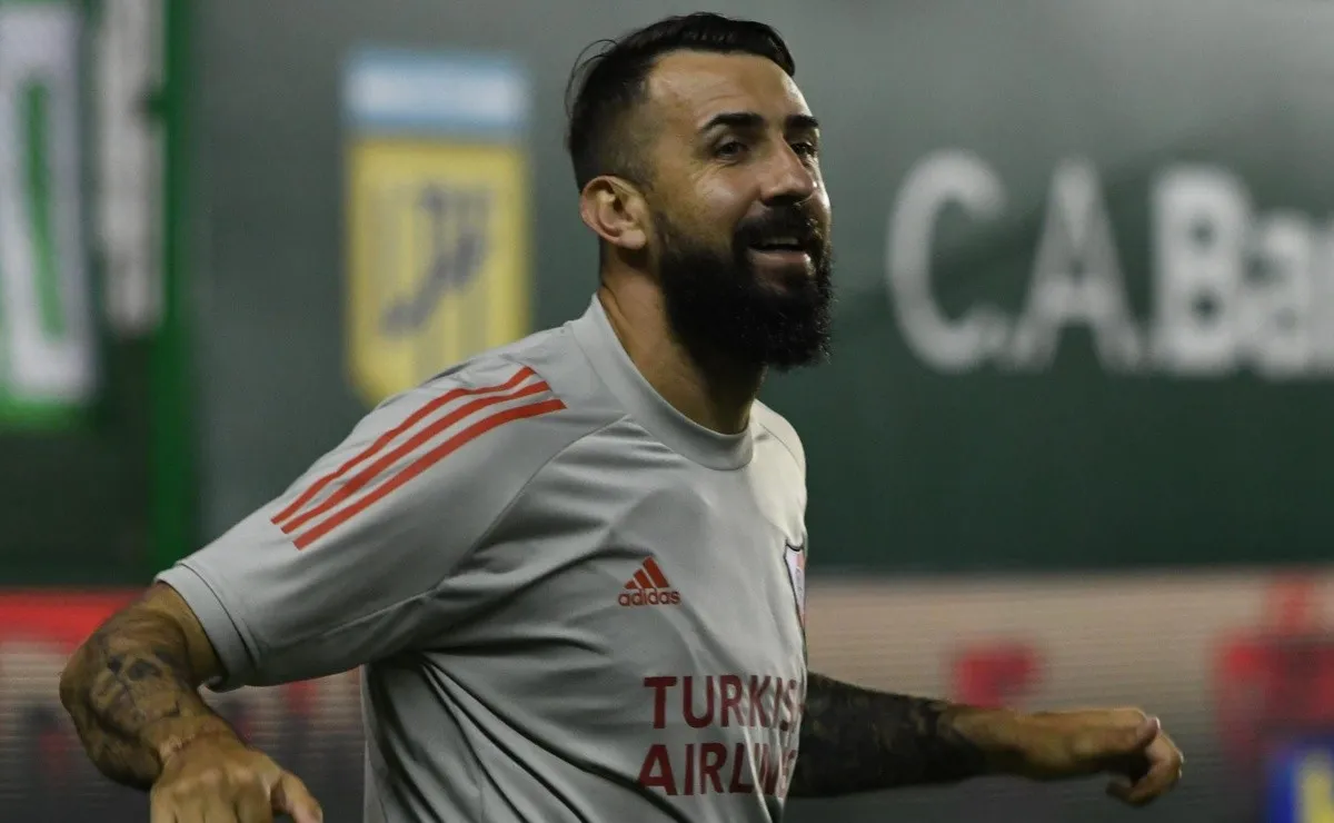 El Oso disputó 63 minutos ante Banfield por la cuarta fecha de la Copa Liga Profesional y tuvo una actuación correcta.