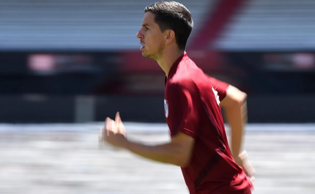 Nacho Fernández evolucionó favorablemente, trabajó con pelota y llegaría sin problemas al duelo ante Paranaense por Copa Libertadores