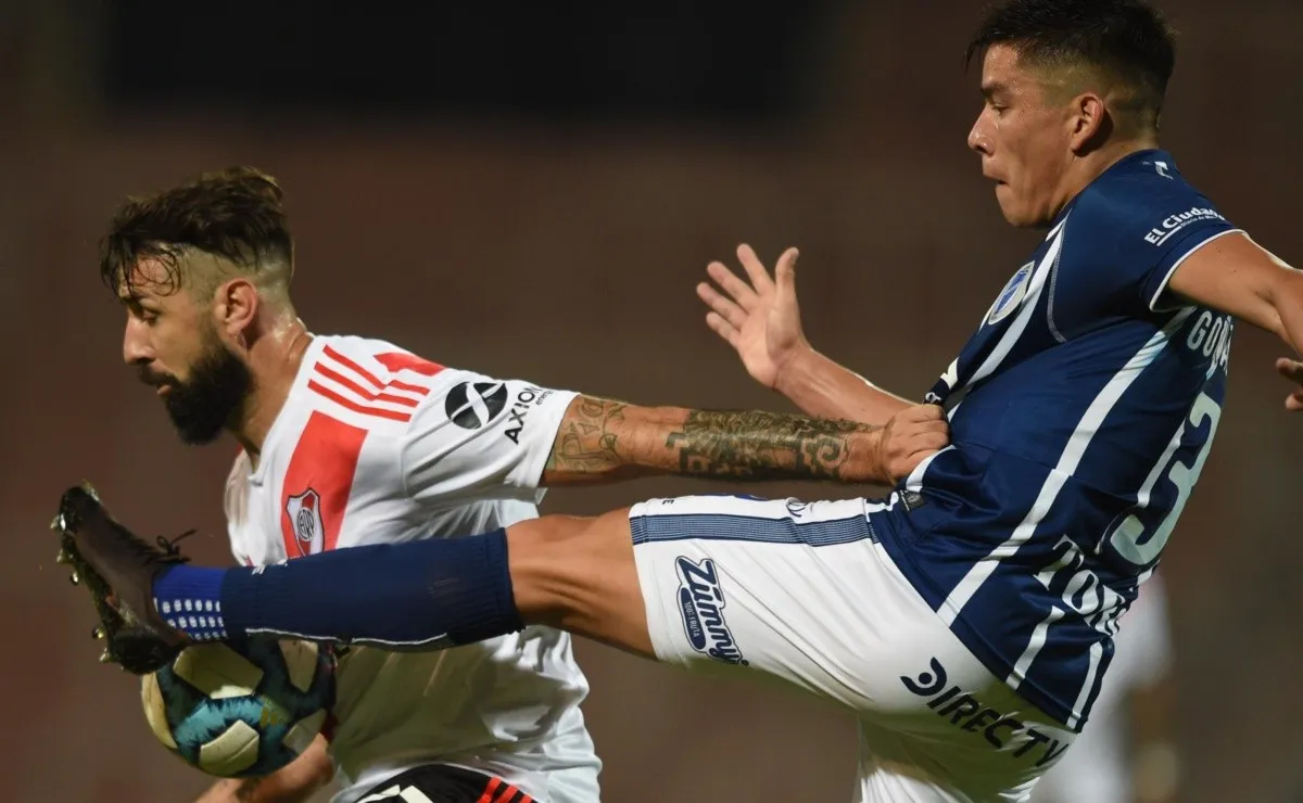 Marcelo Gallardo debió armar un equipo sin seis de sus jugadores titulares para enfrentar a Godoy Cruz por la tercera fecha de la Copa Liga Profesional.