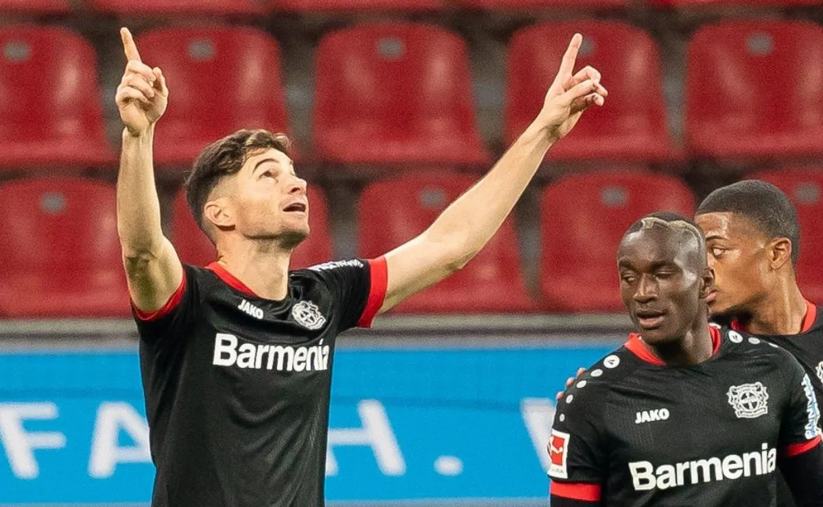 Lucas Alario viene de convertir siete goles en los últimos cuatro partidos de Bundesliga.