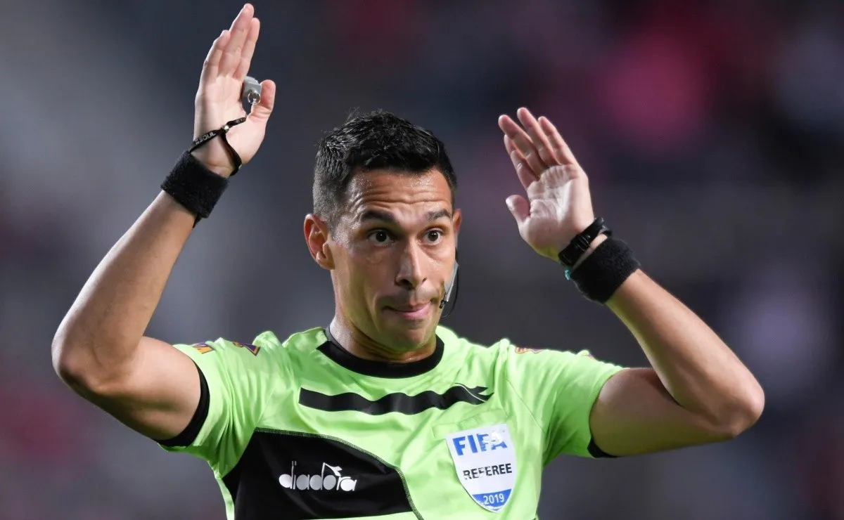 Facundo Tello dirigió 7 veces a River de manera oficial