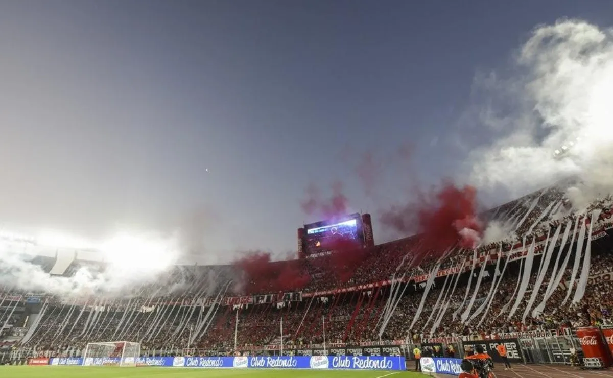 Los bandereros históricos de River