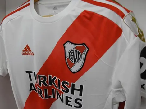 River vuelve a usar su camiseta titular para enfrentar a Liga