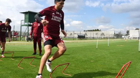 Enzo Pérez estará presente esta tarde en el River Camp