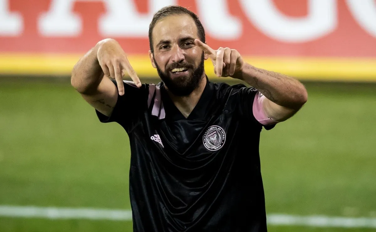 Higuaín había errado un penal en su debut y fue blanco de muchas críticas.