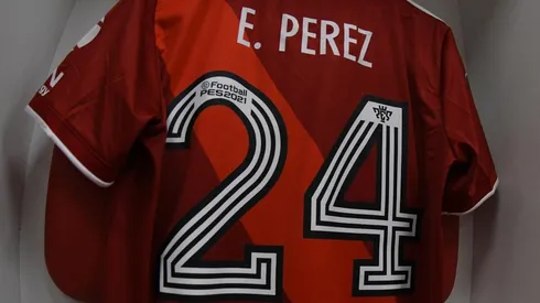 La 24 de Enzo Pérez ya está esperando al mendocino en el estadio Libertadores de América.