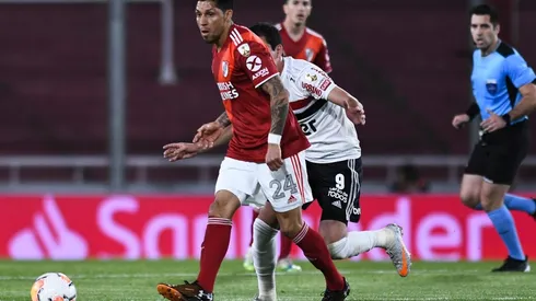 River estrena la nueva camiseta alternativa frente a San Pablo.