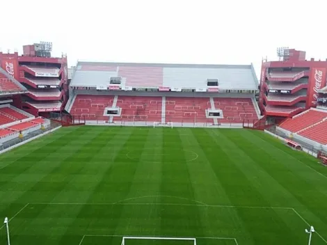 ¿Cómo está el campo de juego de la cancha de Independiente?