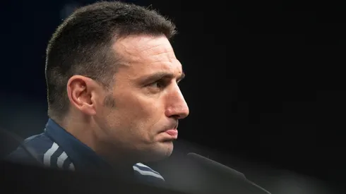 Scaloni analiza el fútbol local para convocar jugadores.