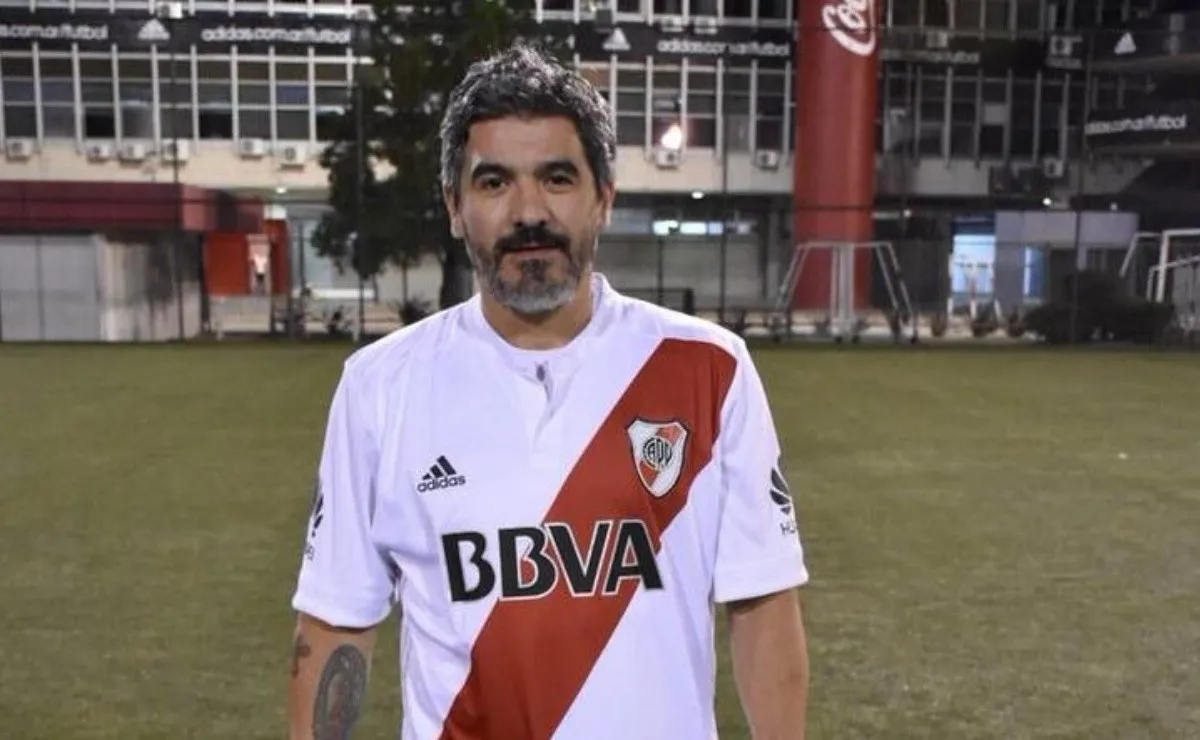 Ariel Ortega es la principal figura del fútbol Senior de River