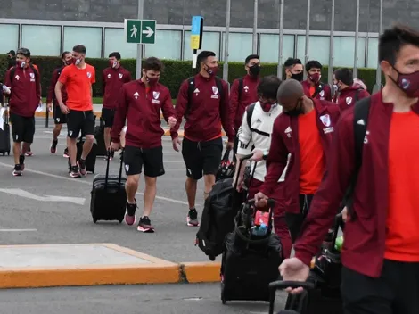 La bienvenida de los hinchas en la llegada de River a Perú