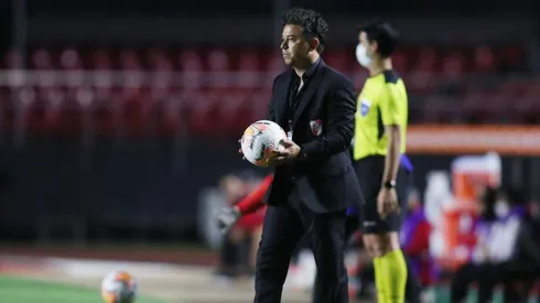 El Muñeco, concentrado en el Morumbí.