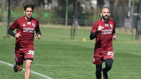 Martínez Quarta y Pinola serían los marcadores centrales en Brasil