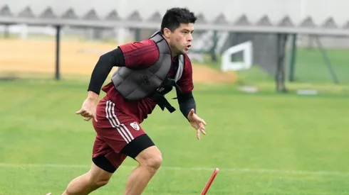 El paragüayo se entrena en River Camp a la espera de una oportunidad.