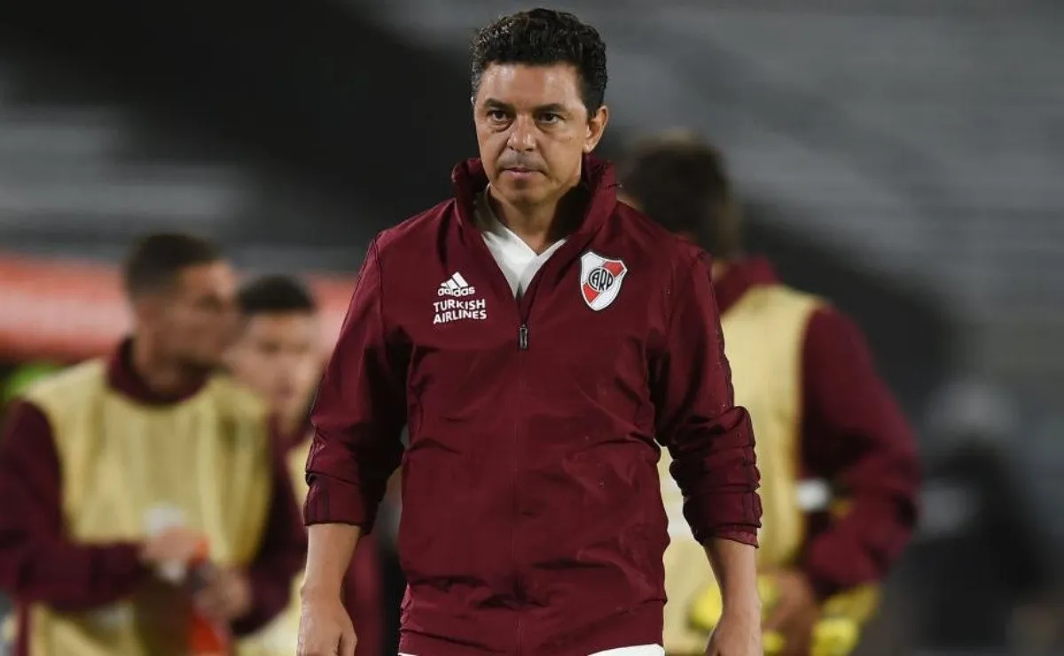 Marcelo Gallardo y el desafío de armar el equipo en medio de las adversidades