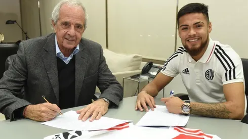 El defensor chileno fue el último en arribar al club.