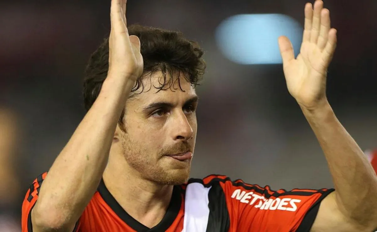 Pablo regresó en 2015 y volvió a jugar para River frente a Rosario Central.