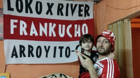 Franko Bonetto junto a su hijo compartiendo la pasión por River