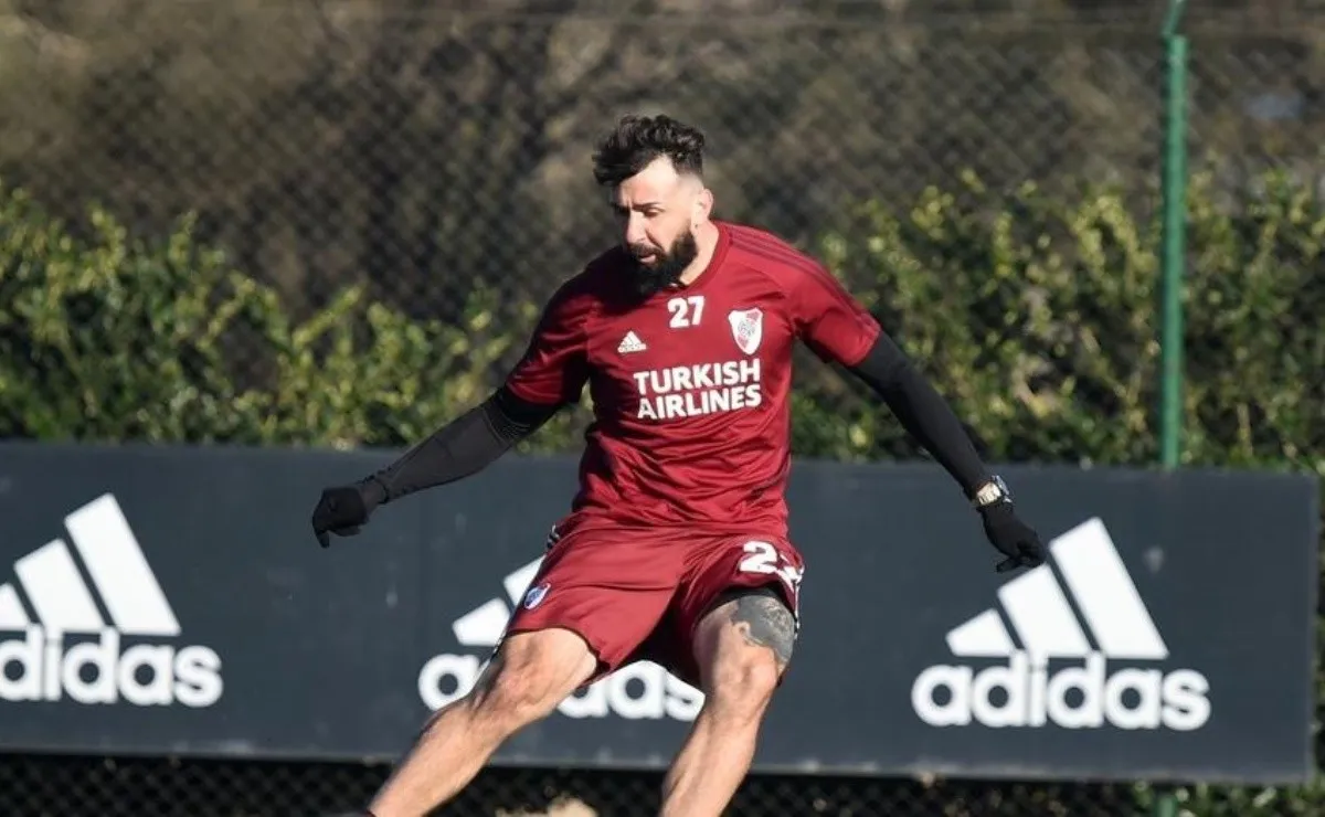 El Oso se pone a punto en River Camp.