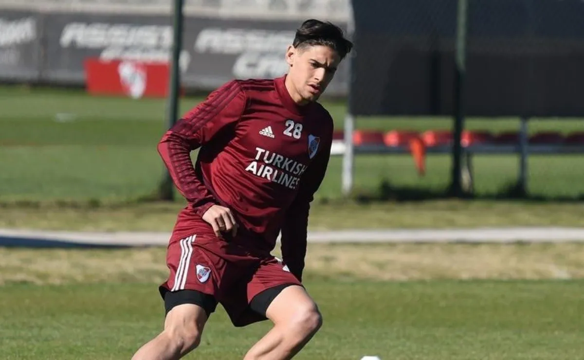 Lucas se entrena a todo ritmo en el predio de Ezeiza.