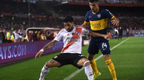 Milton Casco y Capaldo, durante el partido de ida de la Copa Libertadores 2019.