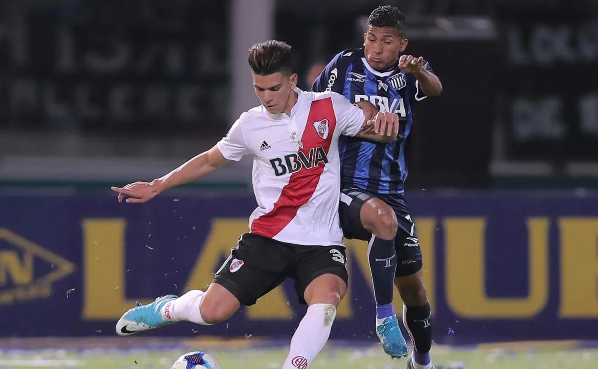El juvenil debutó en una derrota 4-0 con Talleres en Córdoba.