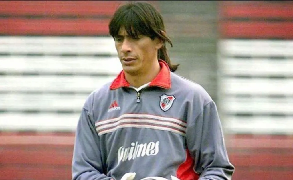 Comizzo fue arquero de River de 1988 a 1993 y del 2001 al 2003.