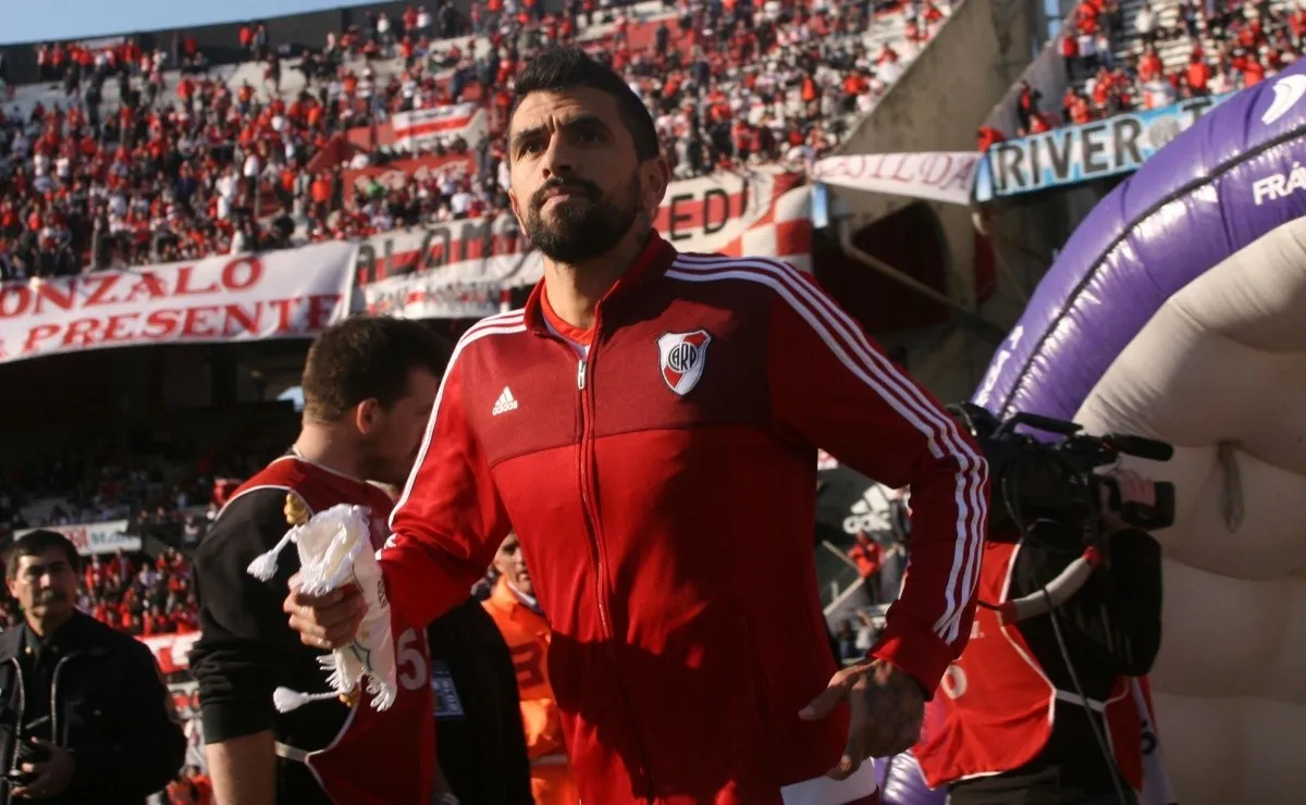 En el Millonario cosechó cuatro títulos: Clausura 03', Clausura 04, Libertadores 15' y Suruga Bank 15'.