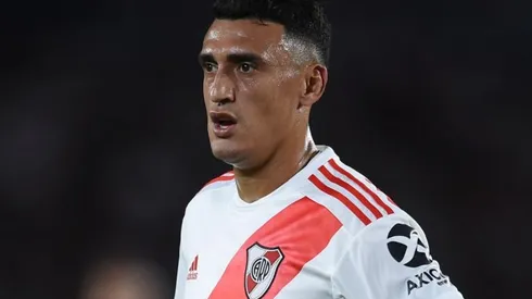 El delantero tiene que cumplir un aislamiento estricto en el barrio provado donde vive