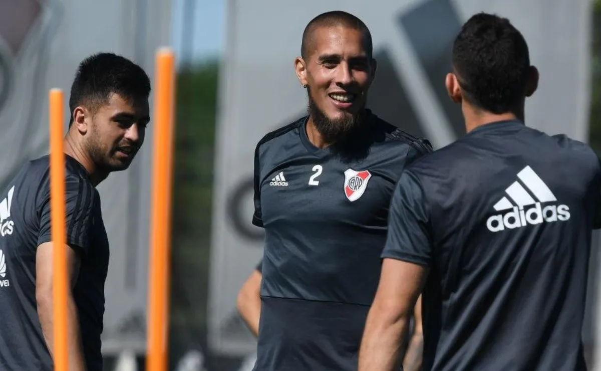 Pity y Jony sonriendo y compartiendo uno de los tantos entrenamientos juntos en River