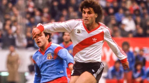 Óscar durante un partido histórico: frente al Steaua de Bucarest por la Intercontinental.