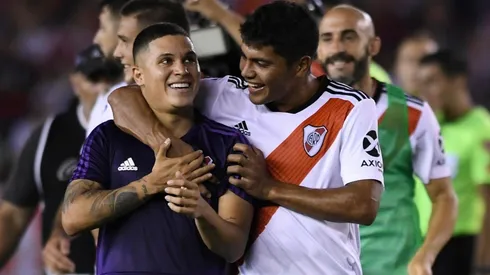 El volante y el defensor, los dos restantes en regresar a Argentina.